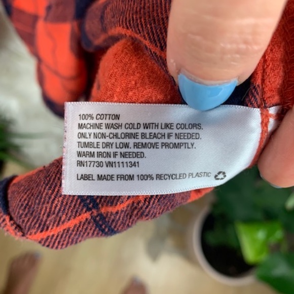 3/$18 • Merona • Plaid Flannel Button Down • L - Picture 11 of 12